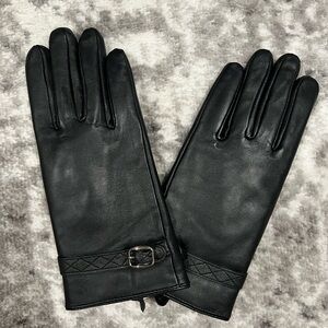 NWOT NEW Women’s Black Leather Gloves L Large
